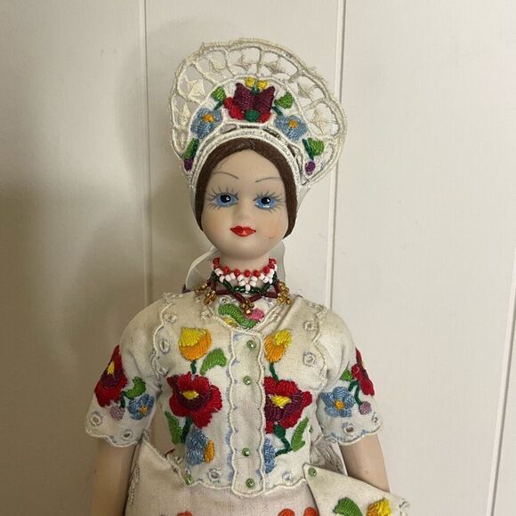 Vintage Handmade Diszaba Porcelain Doll Ethnic Hungary Embroidered Apron Blue - Picture 2 of 8